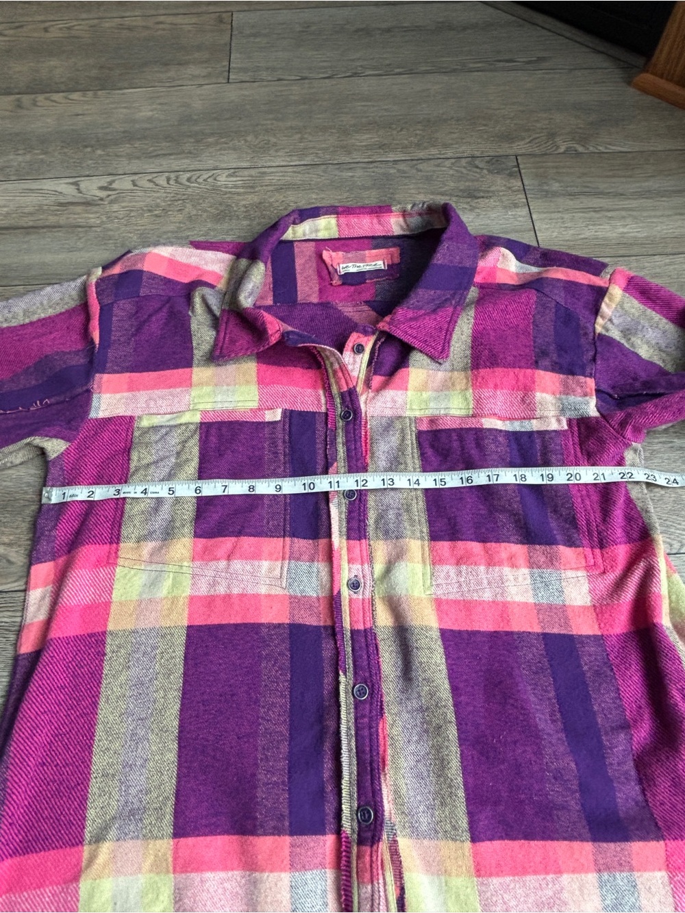 We The Free People Oversized Flannel Plaid Shirt Shacket Purple Pink Large - Picture 9 of 11
